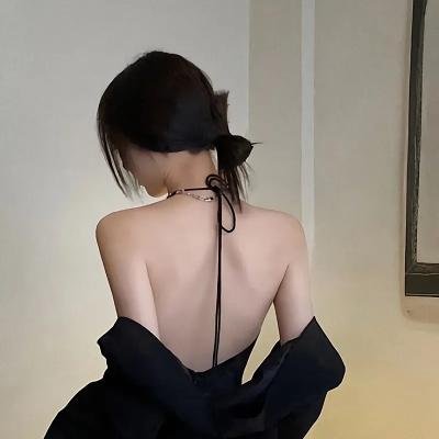 狼皮之下